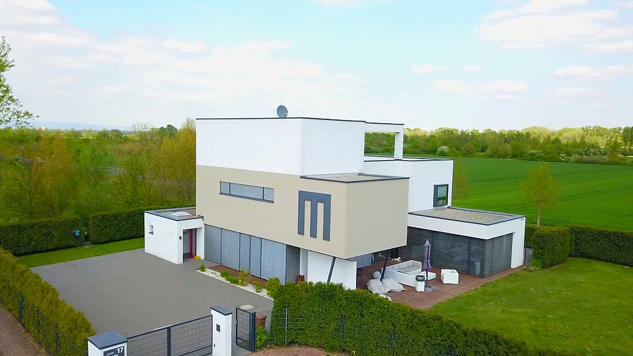 Luxus Bauhaus-Villa für Ihren Betrieb und für Ihr Zuhause in Nackenheim!