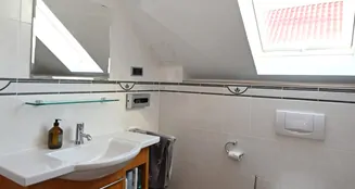 von_poll_real_estate_property_24154016_image_22