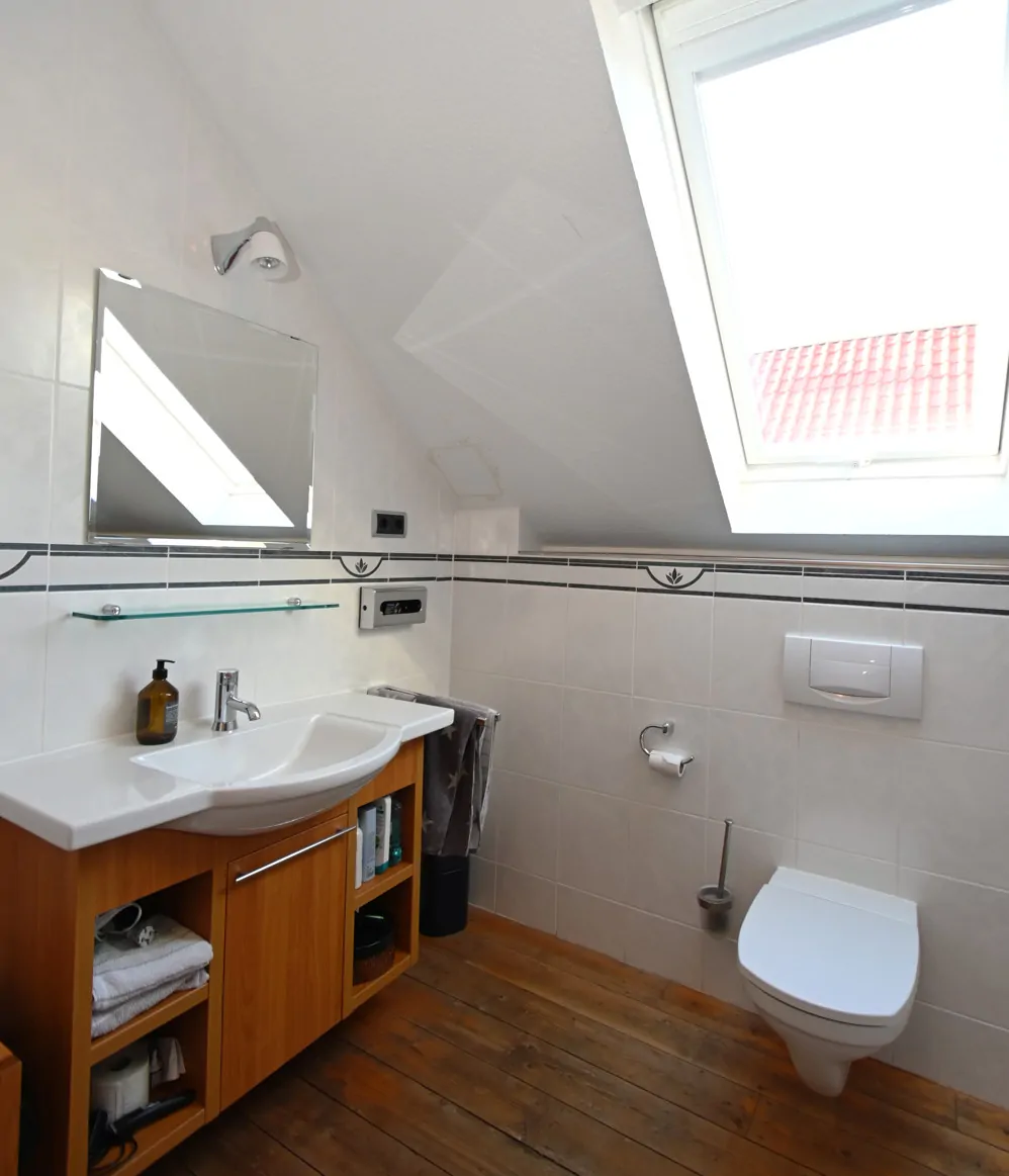 Vielseitiges Familienanwesen mit Gewerbeoption und ELW zur Erfüllung Ihrer Wohnwünsche!