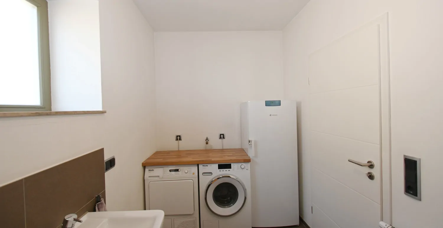 Vielseitiges Familienanwesen mit Gewerbeoption und ELW zur Erfüllung Ihrer Wohnwünsche!