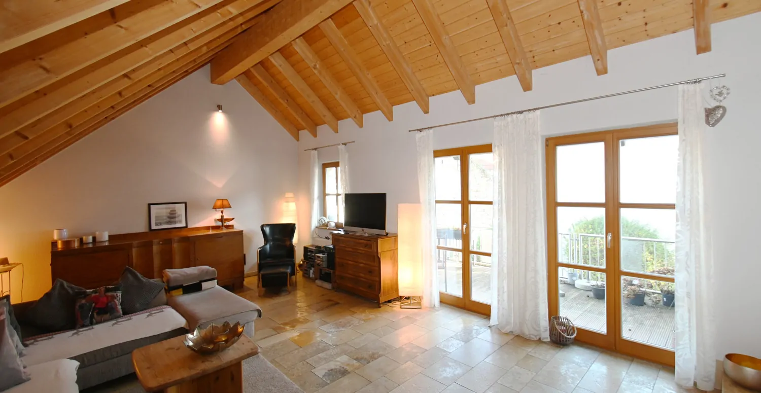 Vielseitiges Familienanwesen mit Gewerbeoption und ELW zur Erfüllung Ihrer Wohnwünsche!