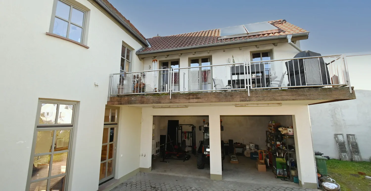 Vielseitiges Familienanwesen mit Gewerbeoption und ELW zur Erfüllung Ihrer Wohnwünsche!