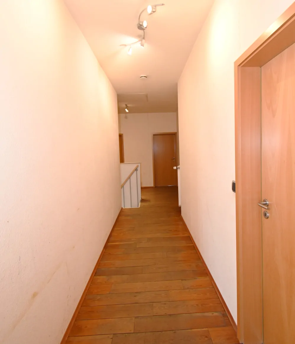 Vielseitiges Familienanwesen mit Gewerbeoption und ELW zur Erfüllung Ihrer Wohnwünsche!