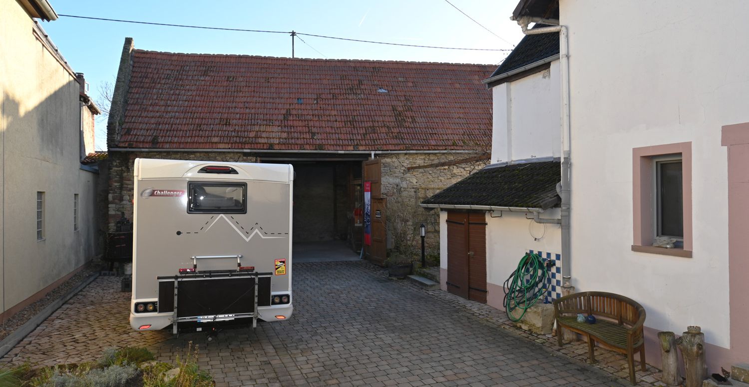 Charmantes Einfamilienhaus mit Terrasse,   Garten und gut erhaltener Scheune!