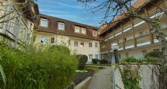 von_poll_real_estate_property_24154018_image_1