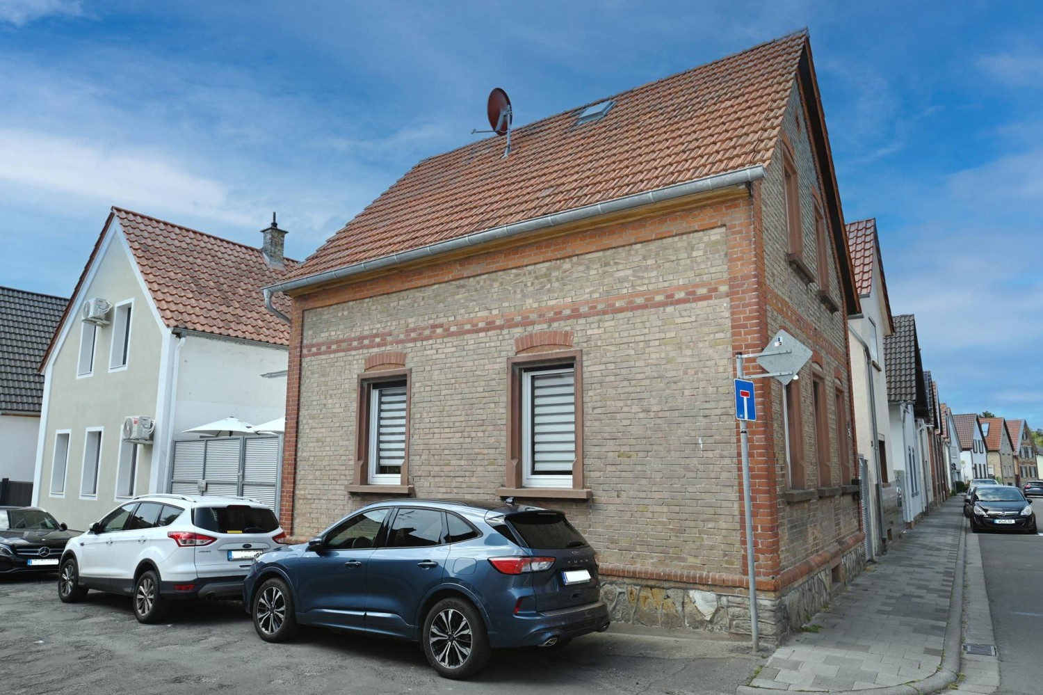 Gepflegtes EFH in Worms-Leiselheim mit zwei Bädern und neuwertiger Küche!