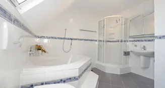 von_poll_real_estate_property_25154010_image_20