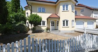 von_poll_real_estate_property_25154006_image_0