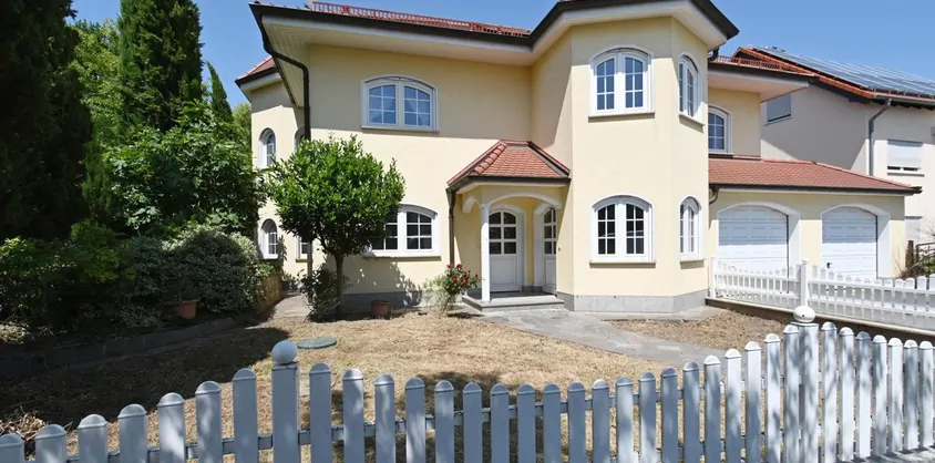 von Poll Immobilien GmbH