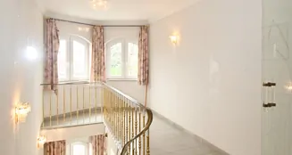 von_poll_real_estate_property_25154006_image_8