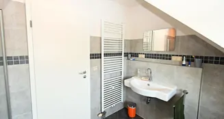 von_poll_real_estate_property_25154004_image_25