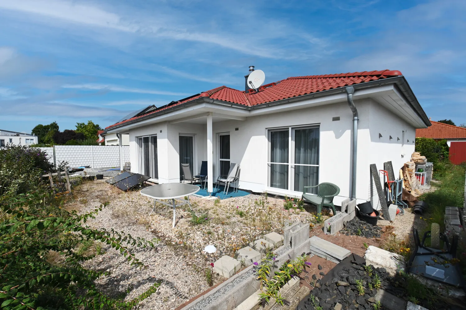 Barrier-free bungalow with luxurious amenities and low energy consumption!