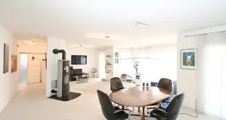 von_poll_real_estate_property_25154014_image_9