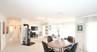 von_poll_real_estate_property_25154014_image_9