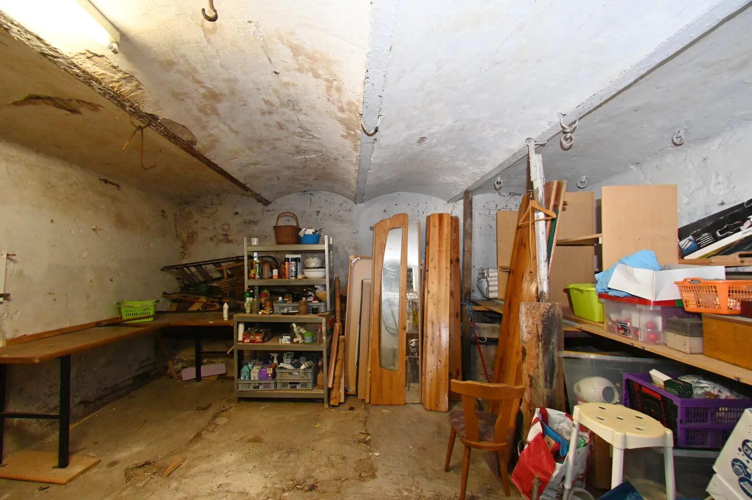 Idéalement situé à Dolgesheim ! Parfait pour les artisans et les constructeurs...