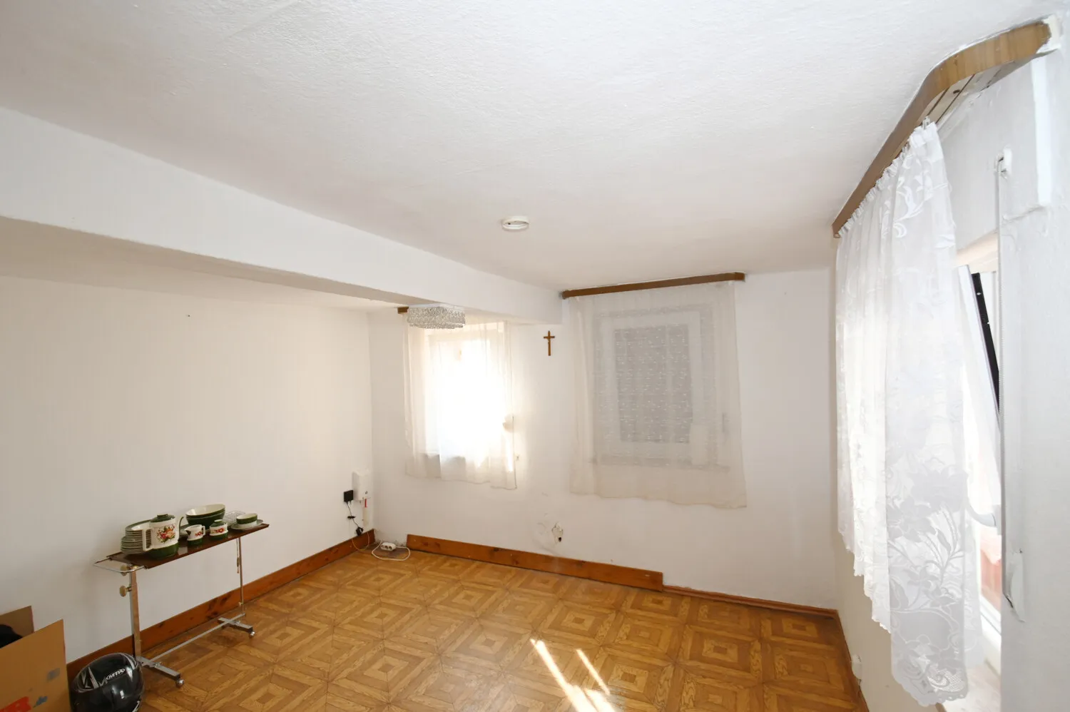 Idéalement situé à Dolgesheim ! Parfait pour les artisans et les constructeurs...