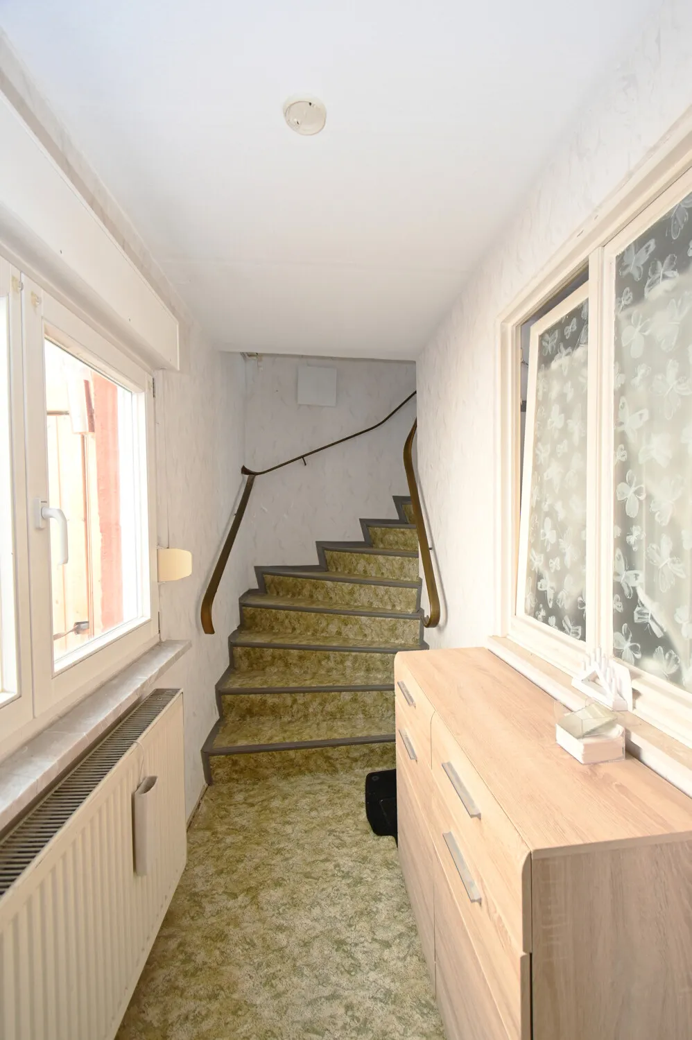 Idéalement situé à Dolgesheim ! Parfait pour les artisans et les constructeurs...