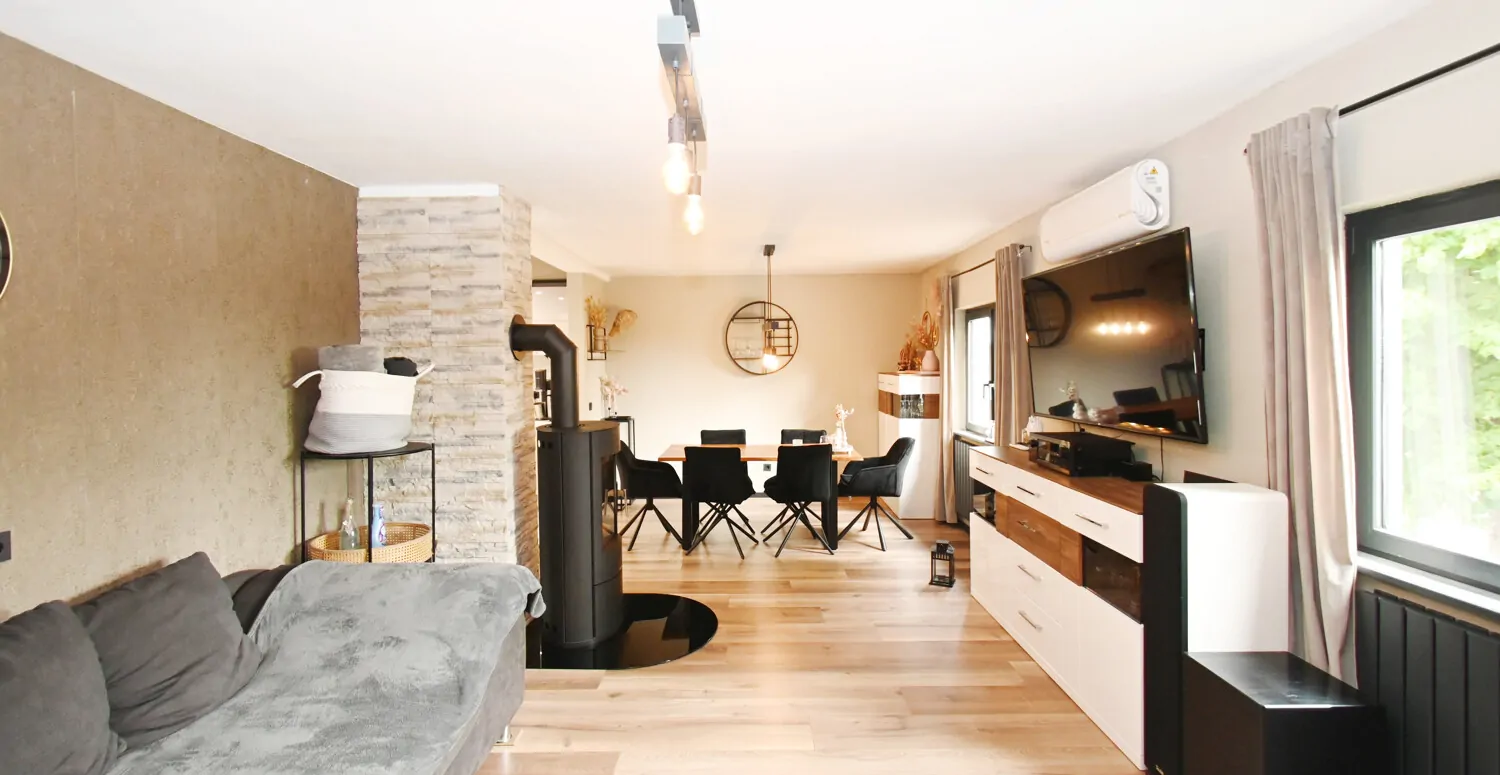 Naturnahes Wohnen mit Flair und großem Garten!