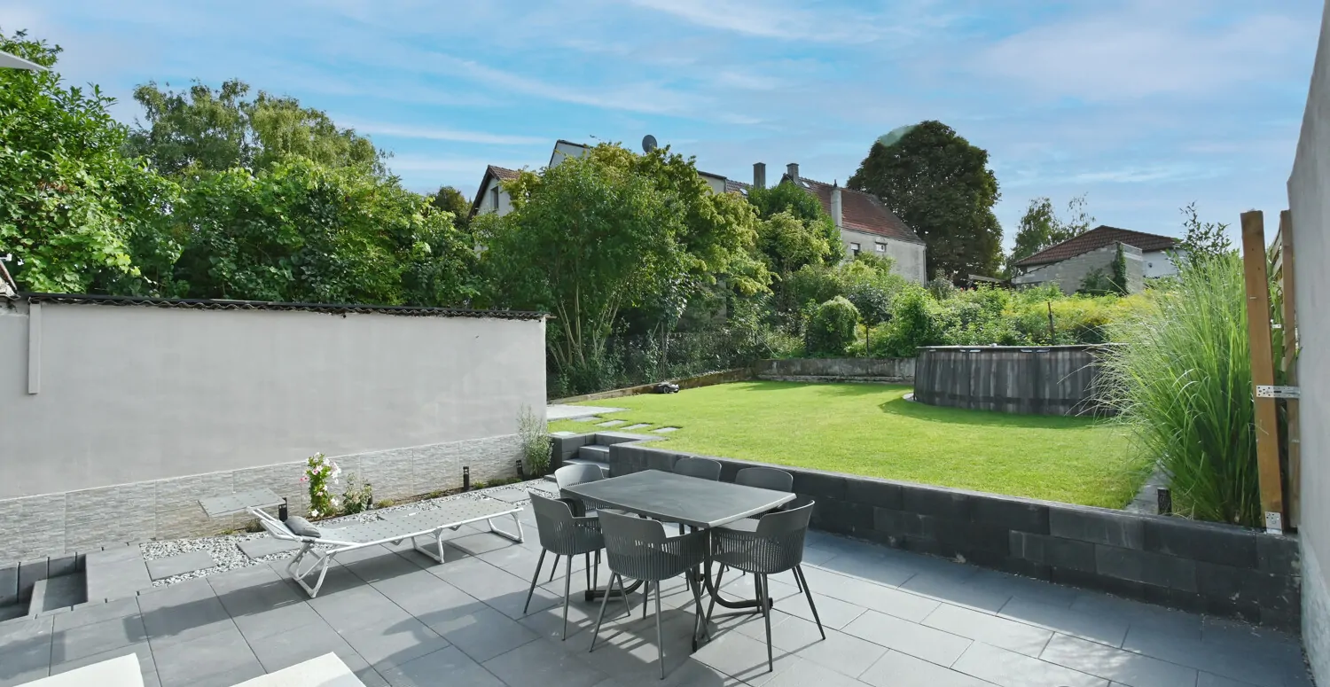 Naturnahes Wohnen mit Flair und großem Garten!