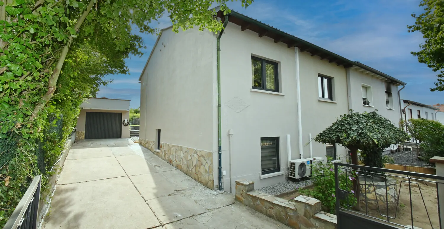 Naturnahes Wohnen mit Flair und großem Garten!