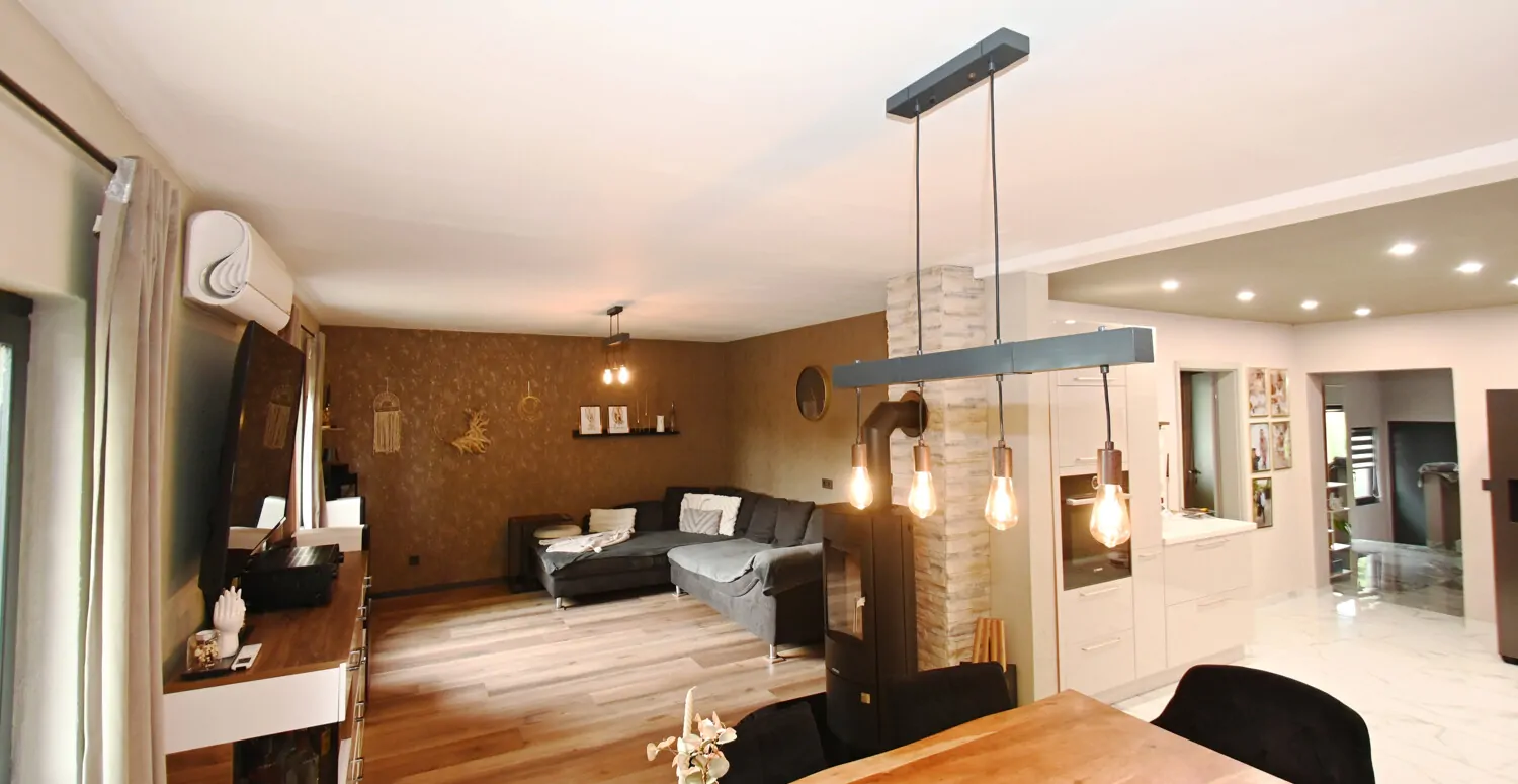 Naturnahes Wohnen mit Flair und großem Garten!