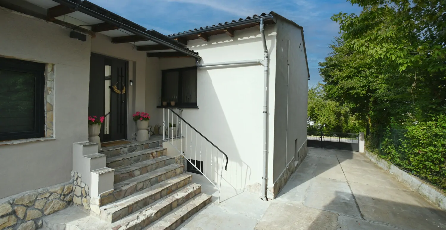 Naturnahes Wohnen mit Flair und großem Garten!