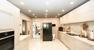 von_poll_real_estate_property_25154016_image_11