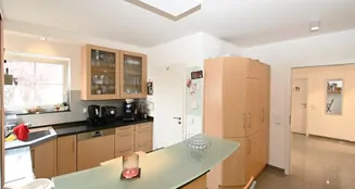 von_poll_real_estate_property_25154015_image_9