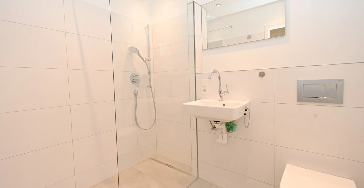 EG, Gäste WC mit Dusche