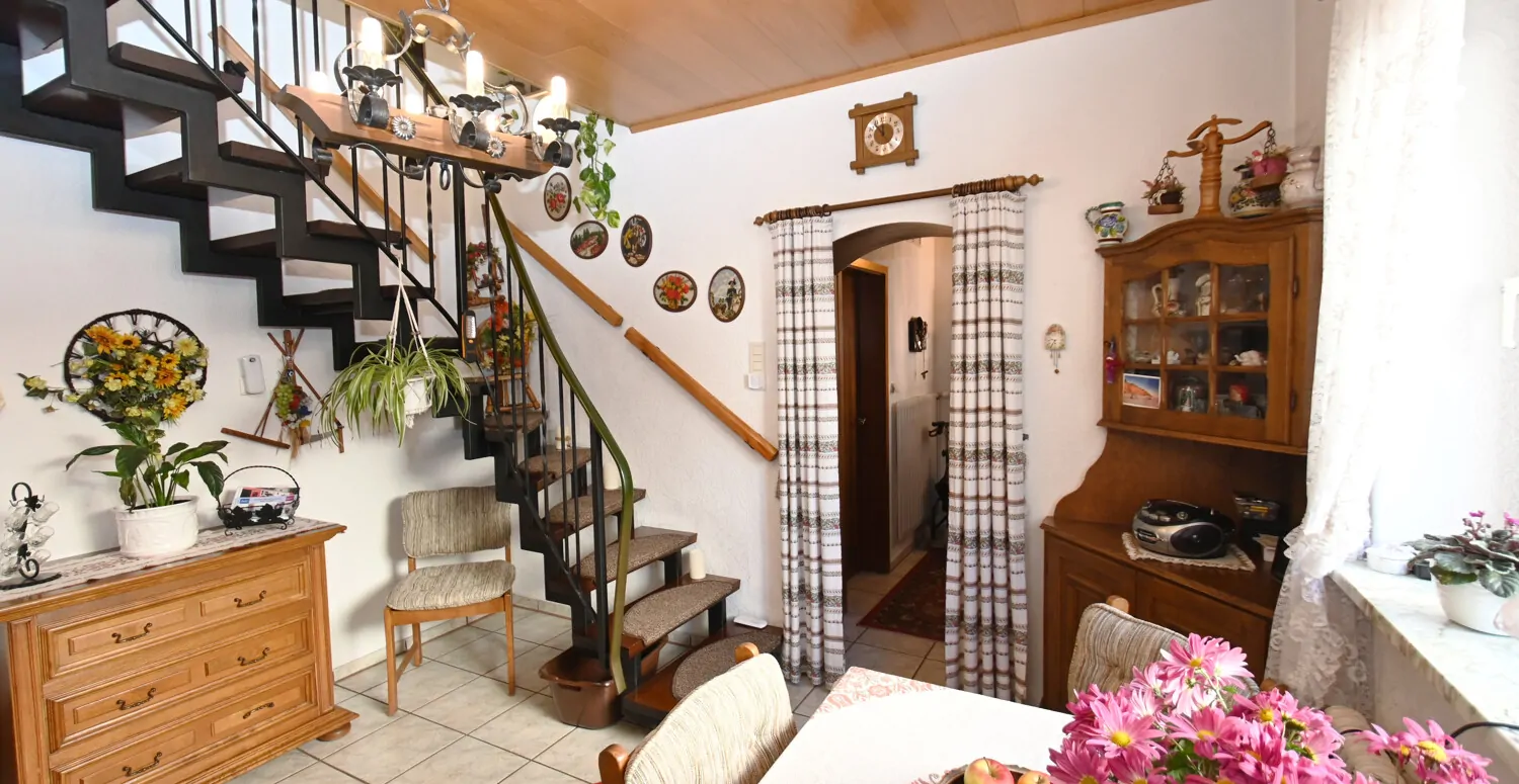 EG Essecke mit Zugang zur Küche