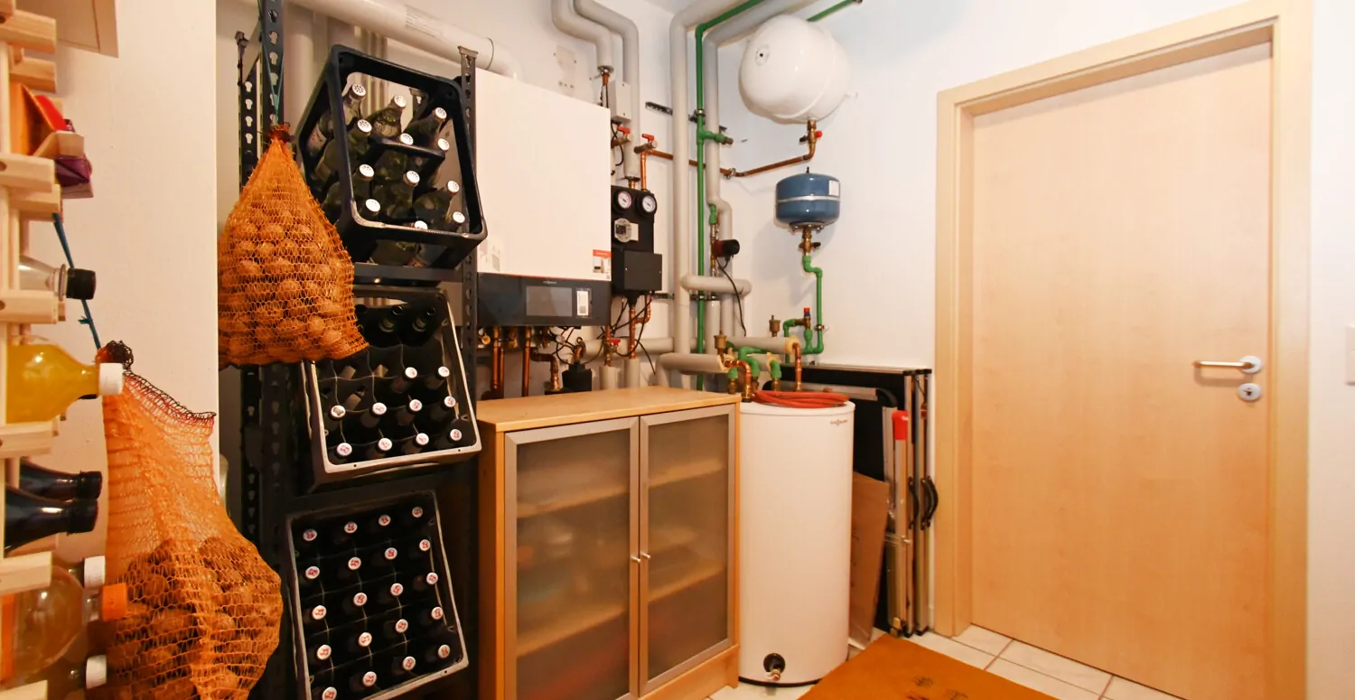 UG Technikraum und Vorratsraum