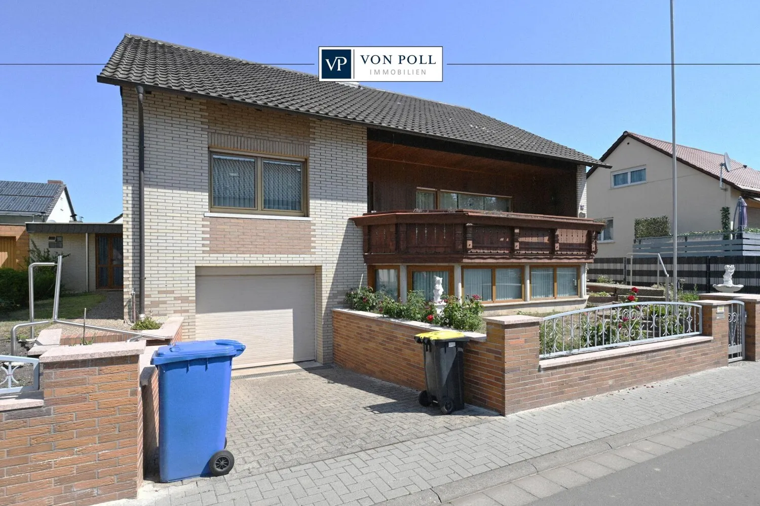 Gepflegtes Familienhaus mit innenliegender Garage und angrenzendem Party- bzw. Hobbyraum!