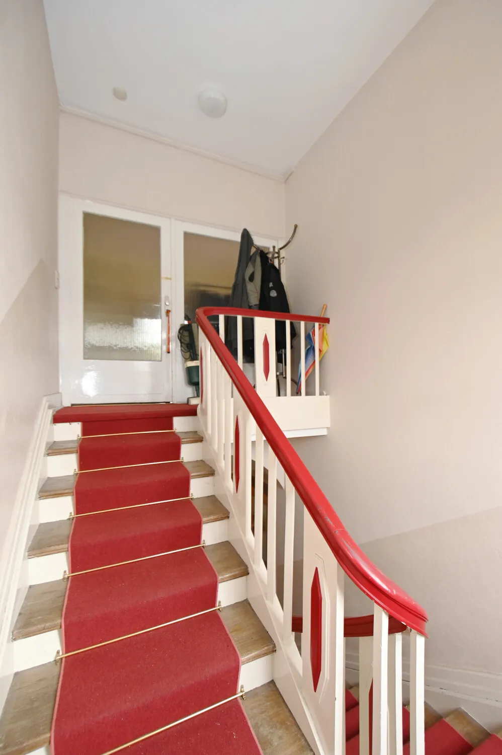 Charmante Villa als großzügiges Mehrfamilienhaus mit Gartenvielfalt