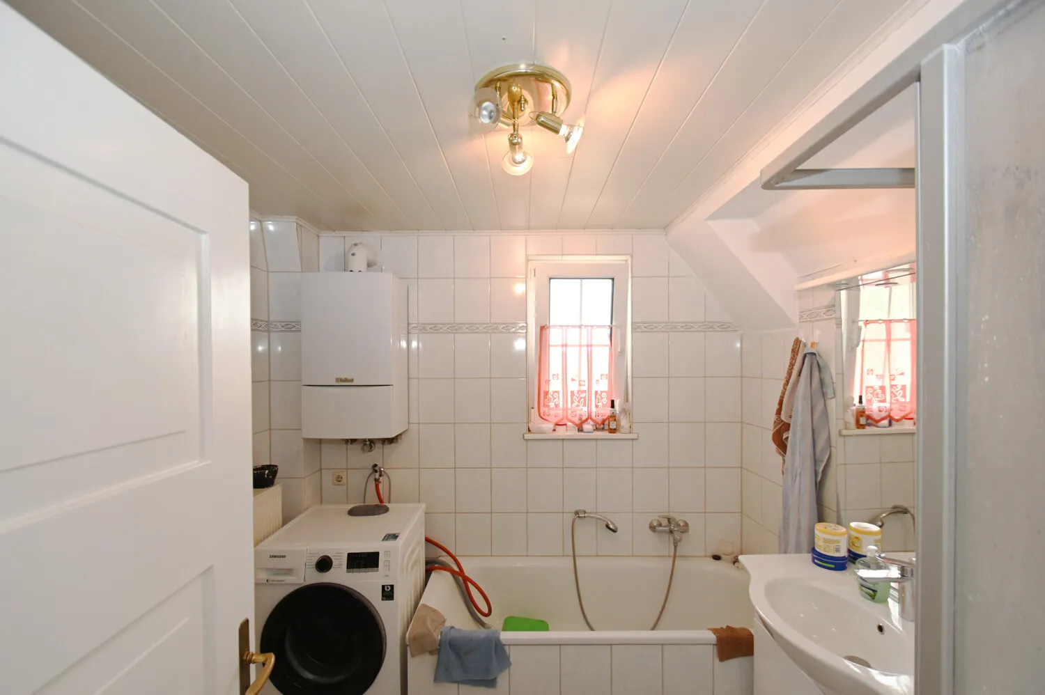 Charmante Villa als großzügiges Mehrfamilienhaus mit Gartenvielfalt