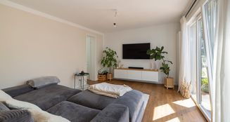 von_poll_real_estate_property_25169018_image_1