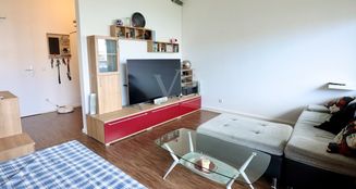 von_poll_real_estate_property_25251012_image_7