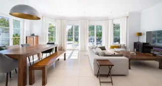 von_poll_real_estate_property_25251026_image_3