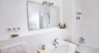 von_poll_real_estate_property_25251027_image_9