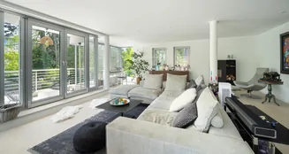 von_poll_real_estate_property_25251030_image_2