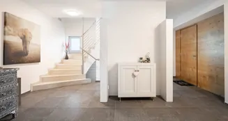 von_poll_real_estate_property_25251030_image_11