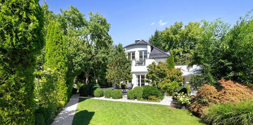 von Poll Immobilien GmbH