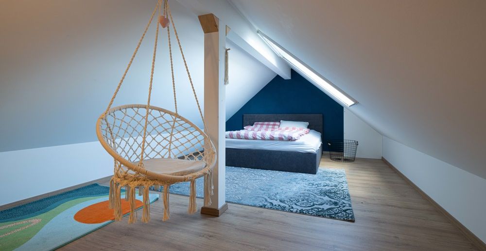Studio im ausgebauten Dachspitz