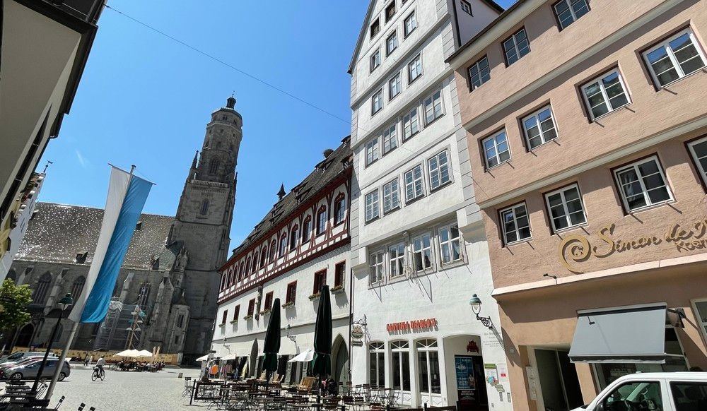 Teilbare etablierte Gewerbefläche in exponierter Lage - barrierefrei mit Aufzug und Stellplätzen