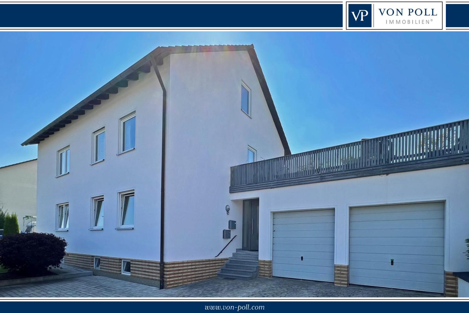 Top gepflegtes Zweifamilienhaus mit Doppelgarage und Dachterrasse