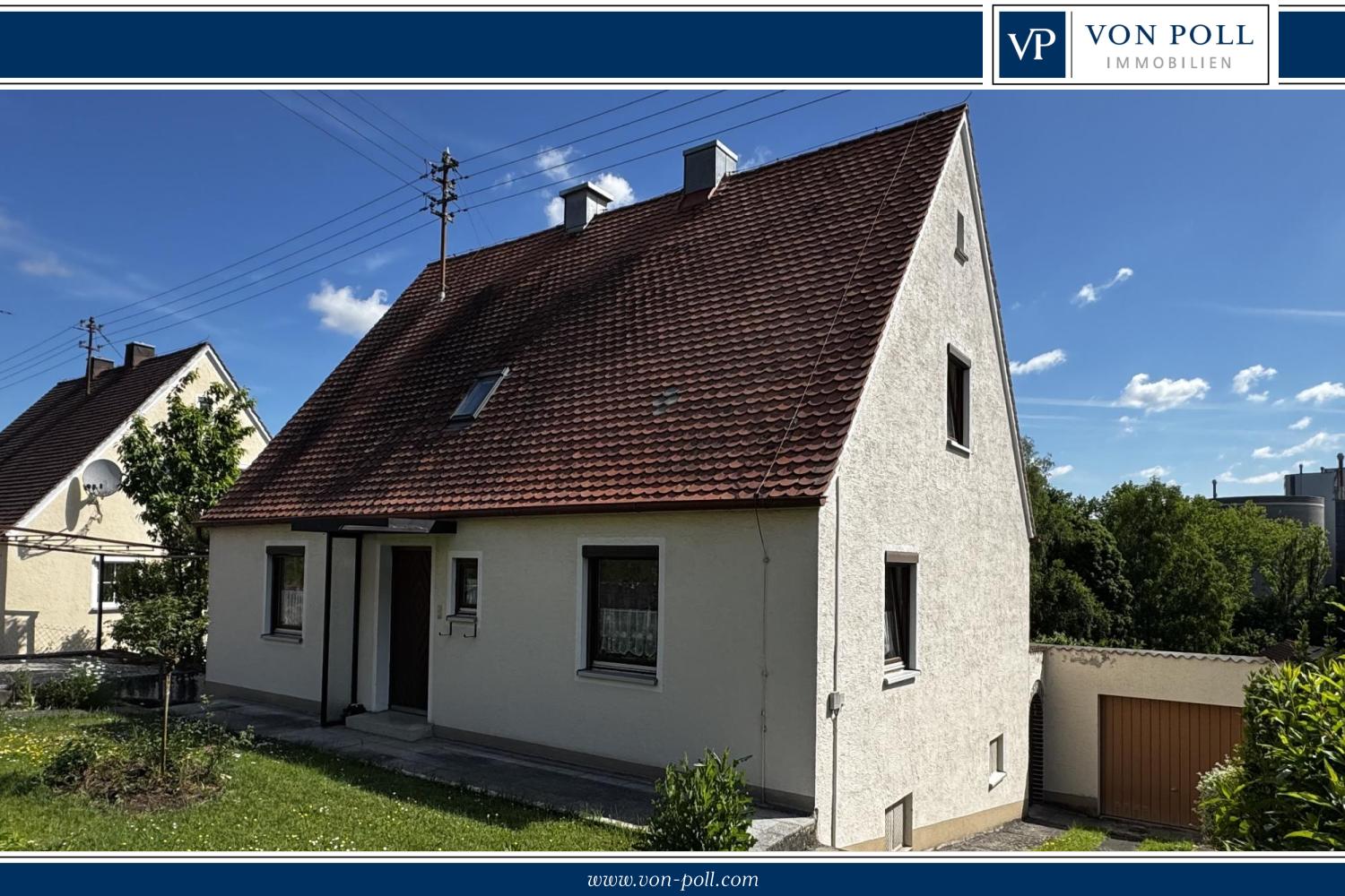 Einfamilienhaus mit Garage auf großem Grundstück in Harburg