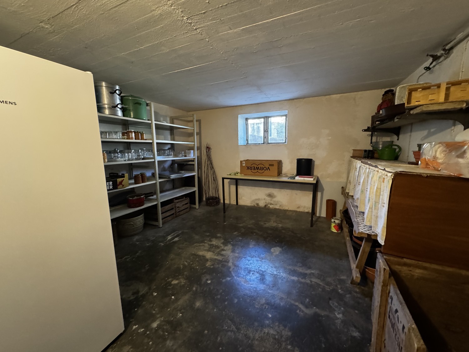 Einfamilienhaus mit Garage auf großem Grundstück in Harburg