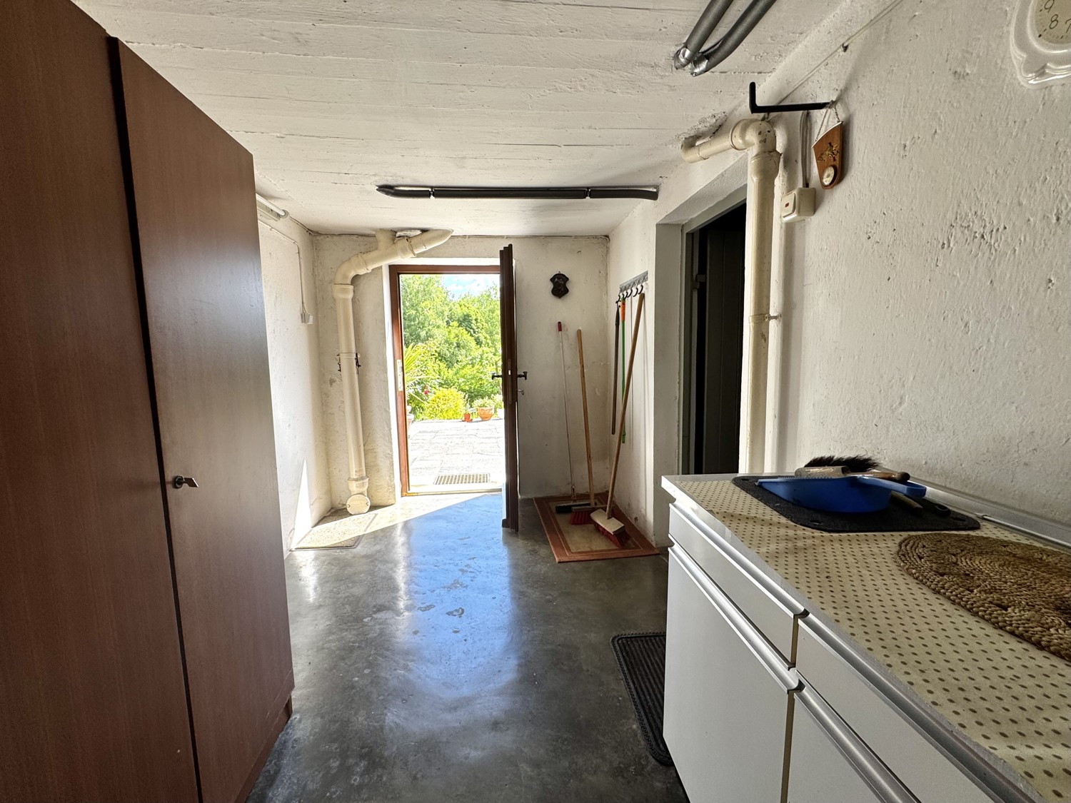 Einfamilienhaus mit Garage auf großem Grundstück in Harburg
