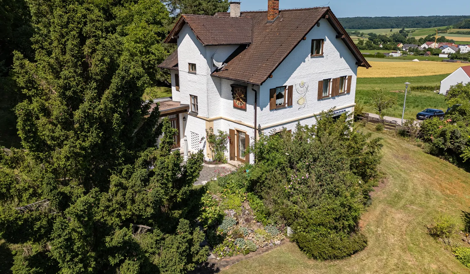 Charmante Villa in Alleinlage mit Weitblick – Ein Refugium mit Charme und Geschichte in Ebermergen
