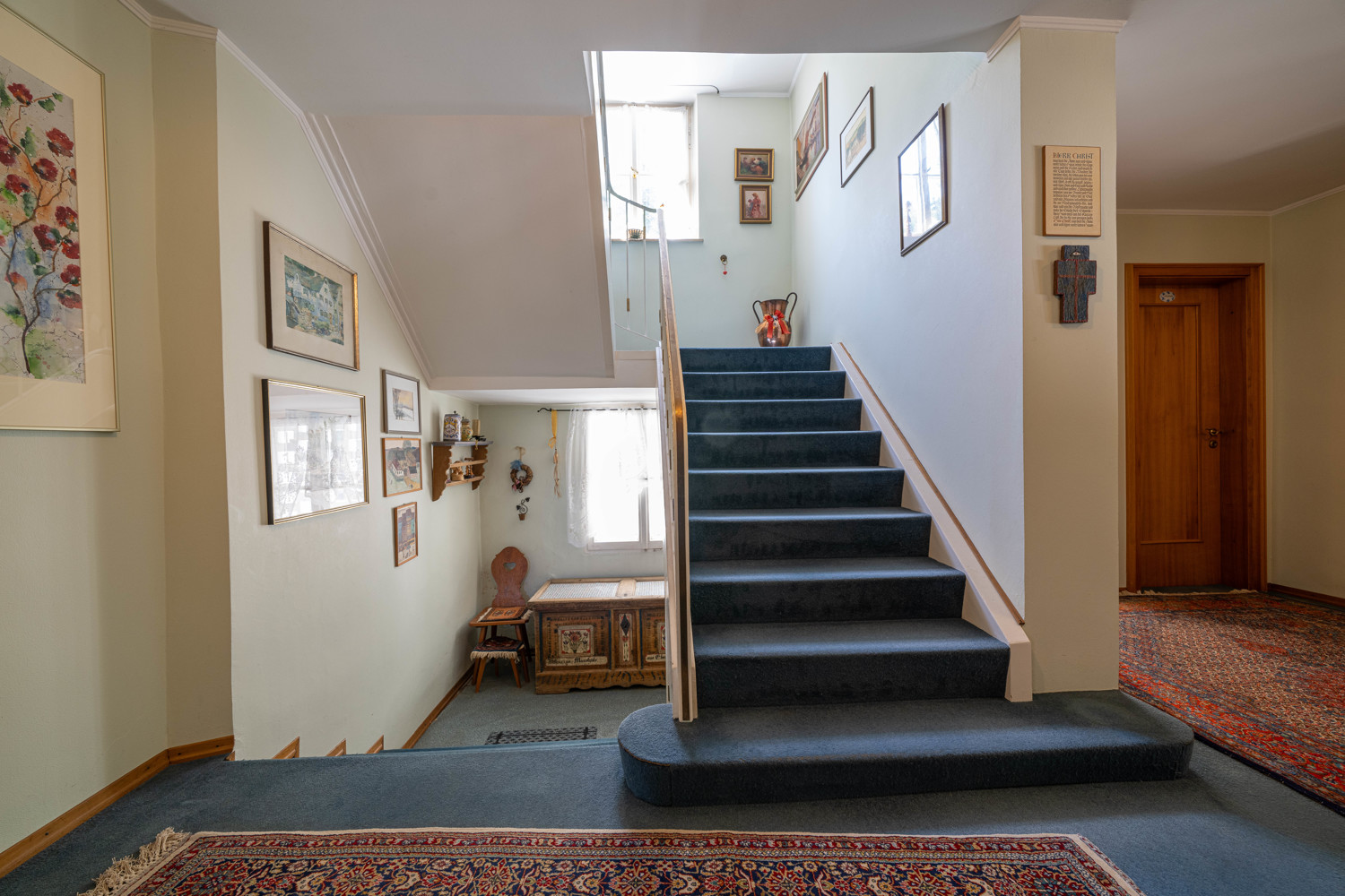 Charmante Villa in Alleinlage mit Weitblick – Ein Refugium mit Charme und Geschichte in Ebermergen