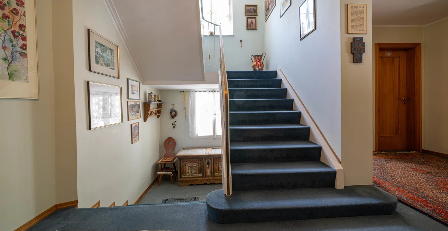 Charmante Villa in Alleinlage mit Weitblick – Ein Refugium mit Charme und Geschichte in Ebermergen